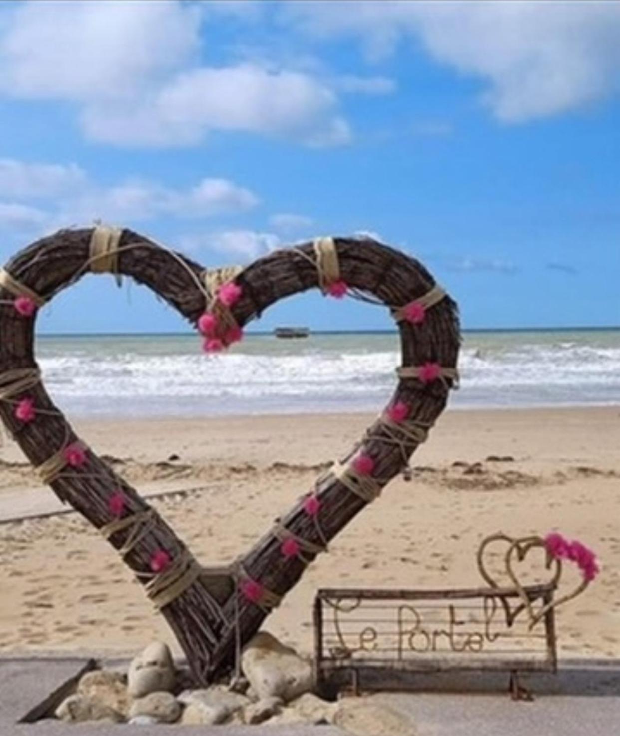 Le Brise Lame Maison Neuve A 2 Pas De La Plage ル・ポルテル エクステリア 写真
